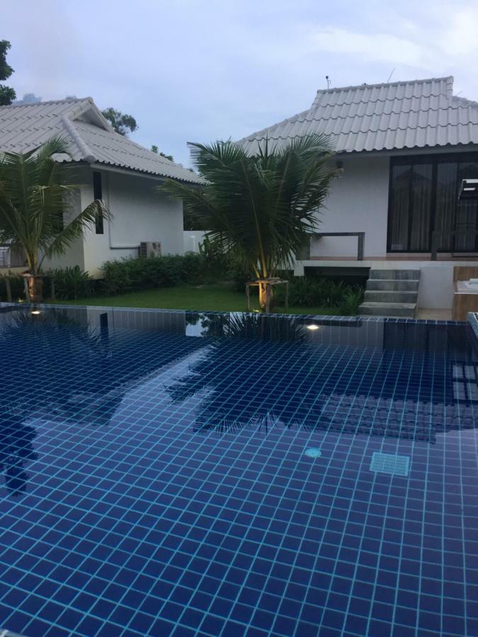 Bulan Villa ラヨーン エクステリア 写真